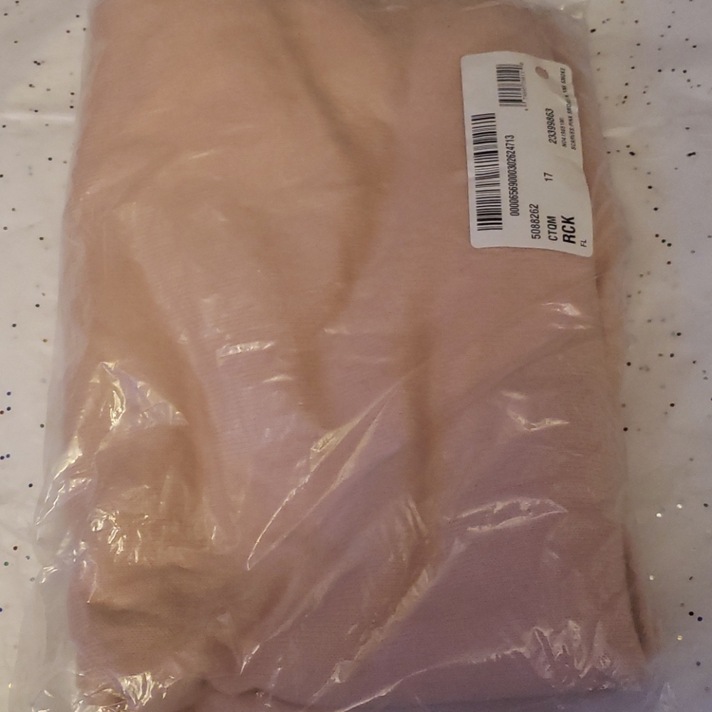 Halogen knit scarf new with tags unopened